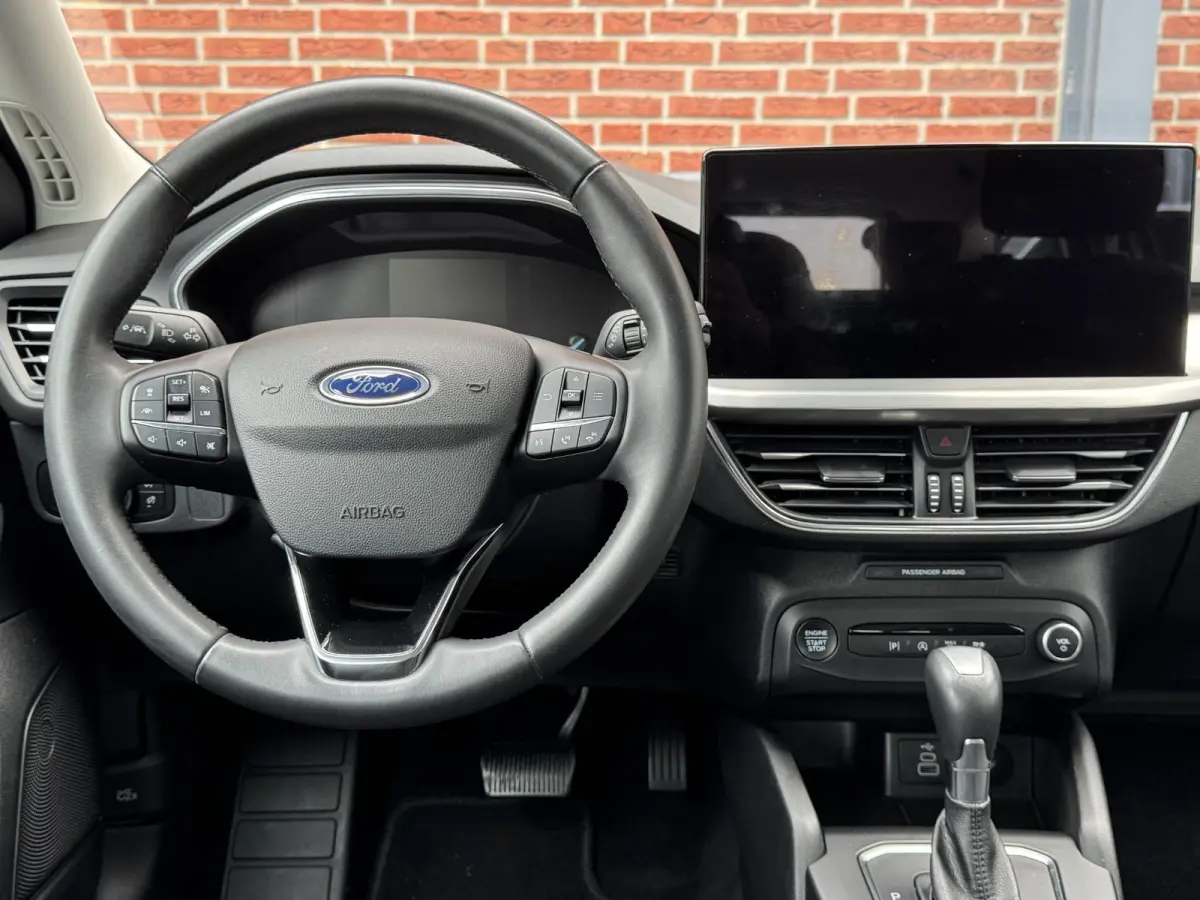 1.0 EcoBoost Hybrid Titanium | Stuur, Stoel en Voorruitverwarming | Cruise Control adaptief | Carplay/Andriod/Navi |