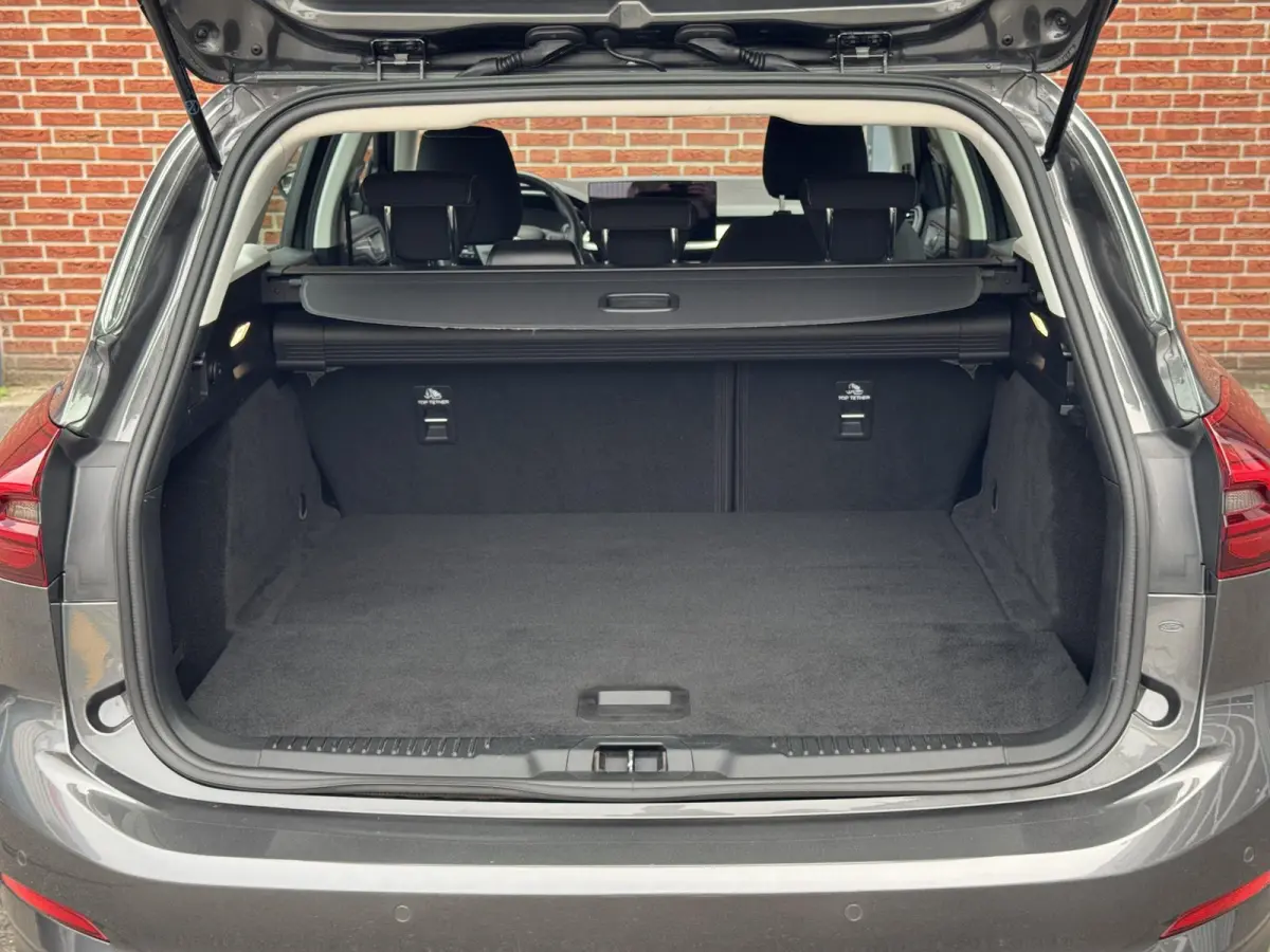 1.0 EcoBoost Hybrid Titanium | Stuur, Stoel en Voorruitverwarming | Cruise Control adaptief | Carplay/Andriod/Navi |