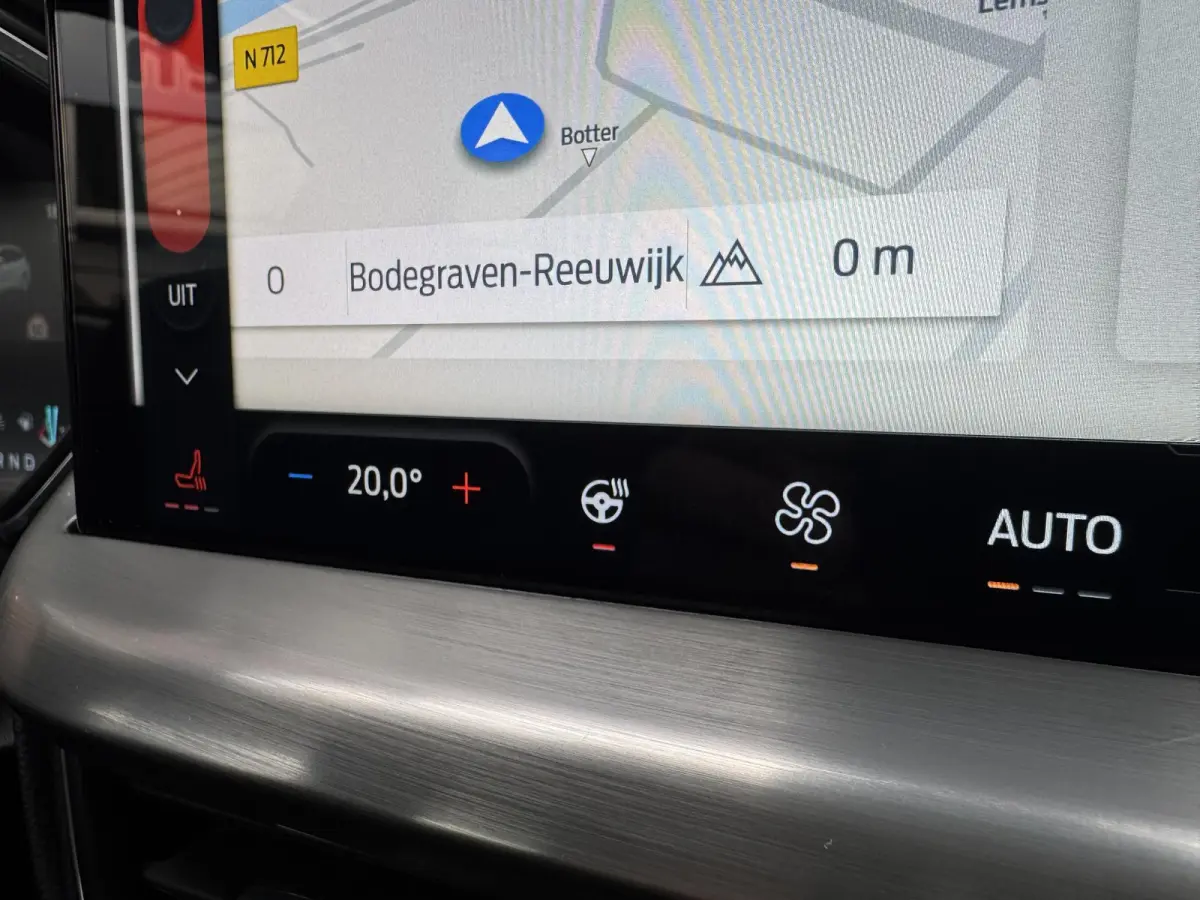1.0 EcoBoost Hybrid Titanium | Stuur, Stoel en Voorruitverwarming | Cruise Control adaptief | Carplay/Andriod/Navi |