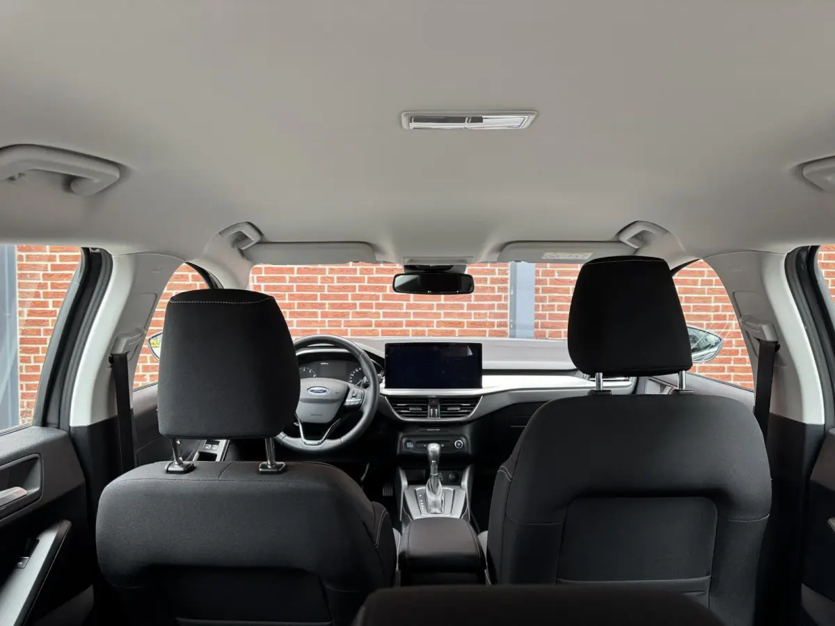 1.0 EcoBoost Hybrid Titanium | Stuur, Stoel en Voorruitverwarming | Cruise Control adaptief | Carplay/Andriod/Navi |
