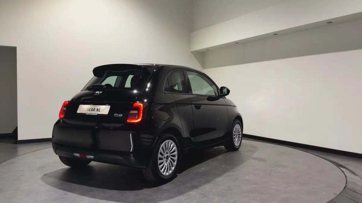 3+1 42 kWh | Apple CarPlay - Android Auto | Stoelen verwarmd | Dodehoek detectie