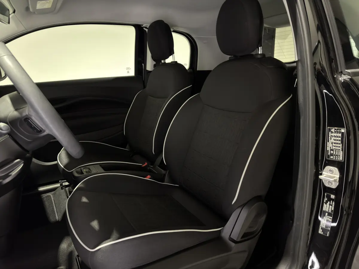 3+1 42 kWh | Apple CarPlay - Android Auto | Stoelen verwarmd | Dodehoek detectie