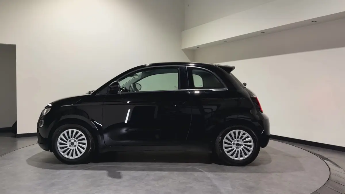 3+1 42 kWh | Apple CarPlay - Android Auto | Stoelen verwarmd | Dodehoek detectie