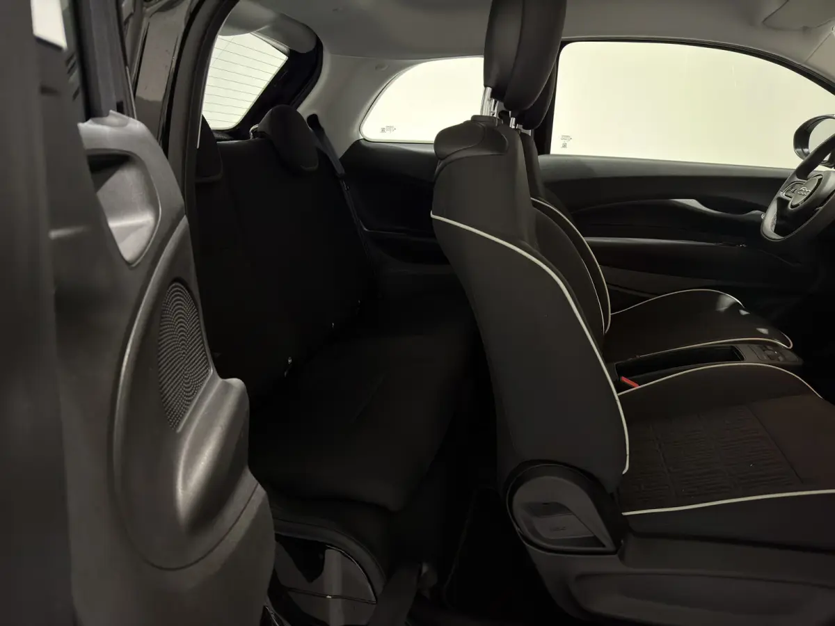 3+1 42 kWh | Apple CarPlay - Android Auto | Stoelen verwarmd | Dodehoek detectie
