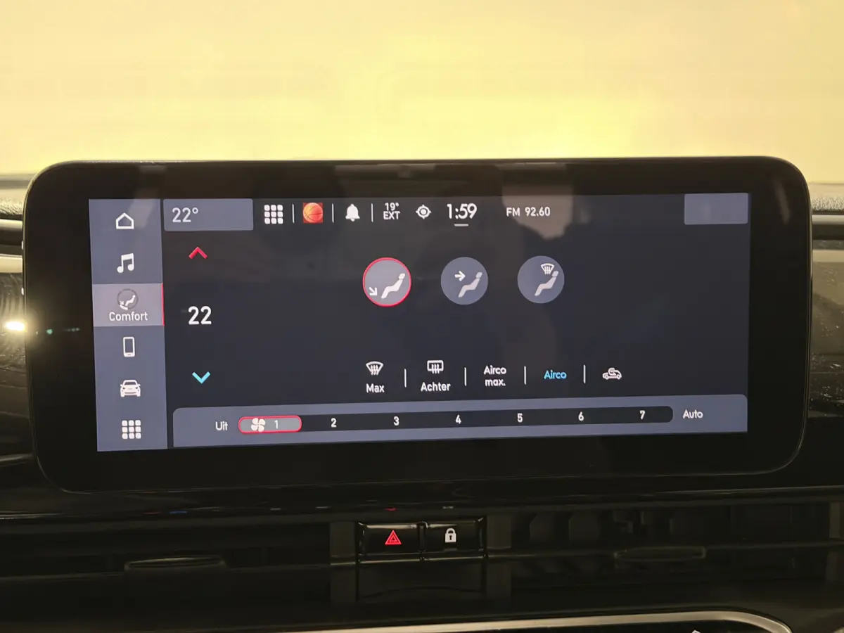 3+1 42 kWh | Apple CarPlay - Android Auto | Stoelen verwarmd | Dodehoek detectie
