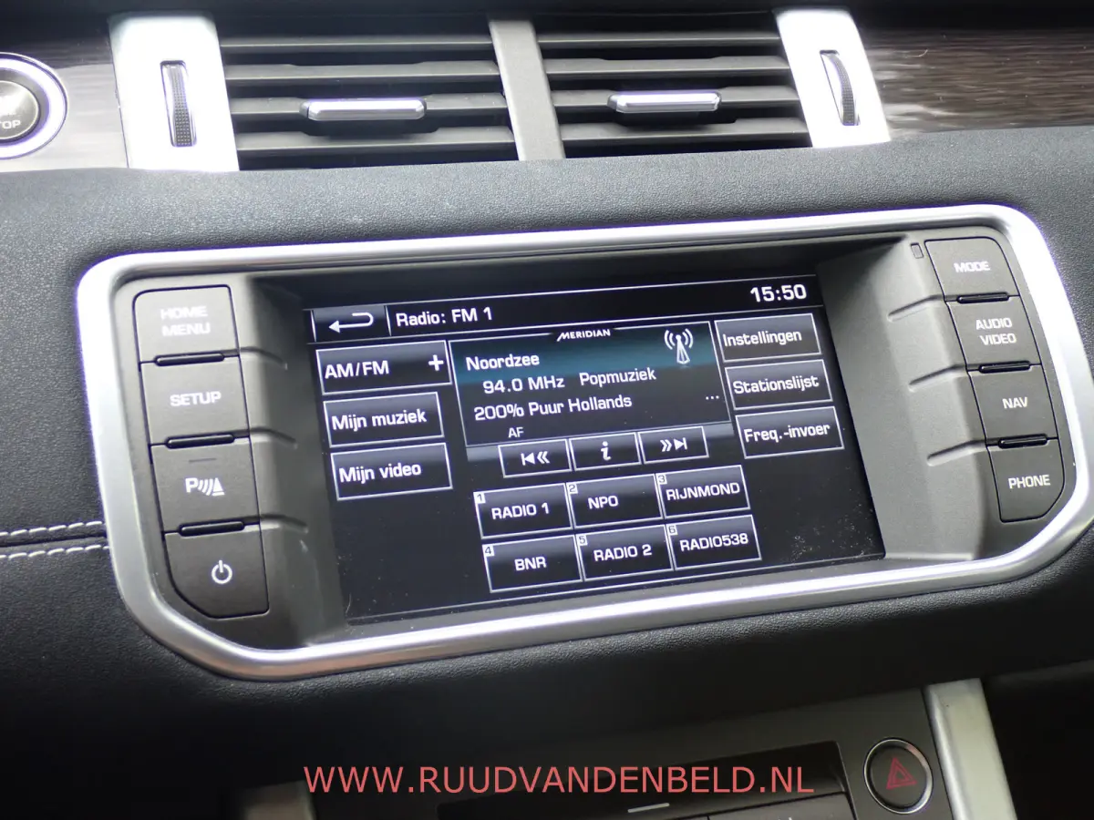 2.2 TD4 4WD DYNAMIC / CAMERA / STUUR + STOELVERWARMING / MEMORY / NAVI