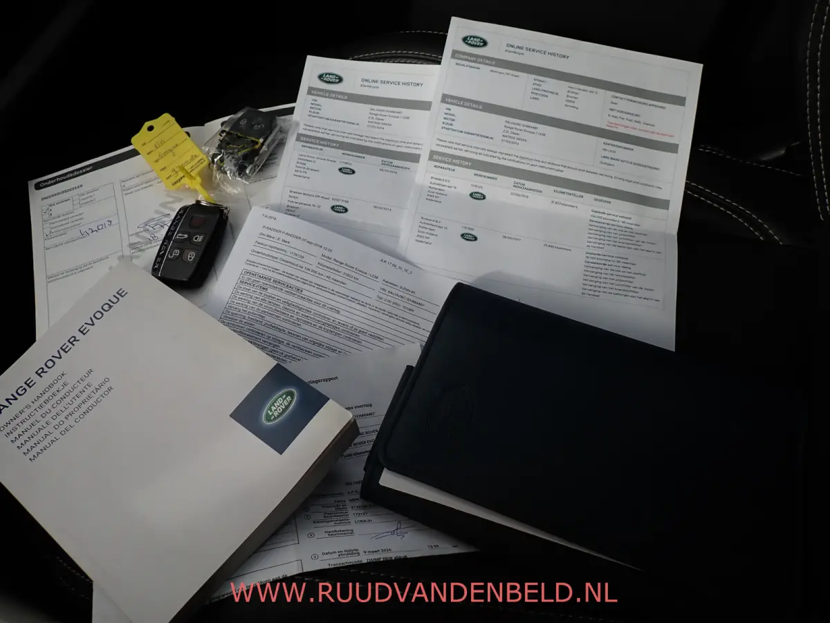 2.2 TD4 4WD DYNAMIC / CAMERA / STUUR + STOELVERWARMING / MEMORY / NAVI