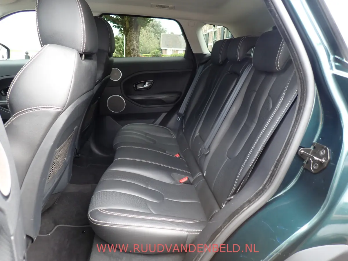 2.2 TD4 4WD DYNAMIC / CAMERA / STUUR + STOELVERWARMING / MEMORY / NAVI