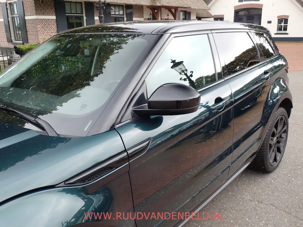 2.2 TD4 4WD DYNAMIC / CAMERA / STUUR + STOELVERWARMING / MEMORY / NAVI