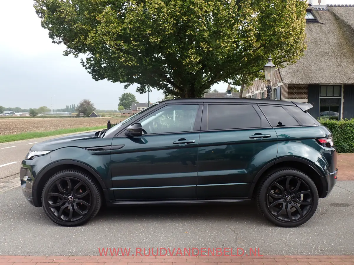 2.2 TD4 4WD DYNAMIC / CAMERA / STUUR + STOELVERWARMING / MEMORY / NAVI