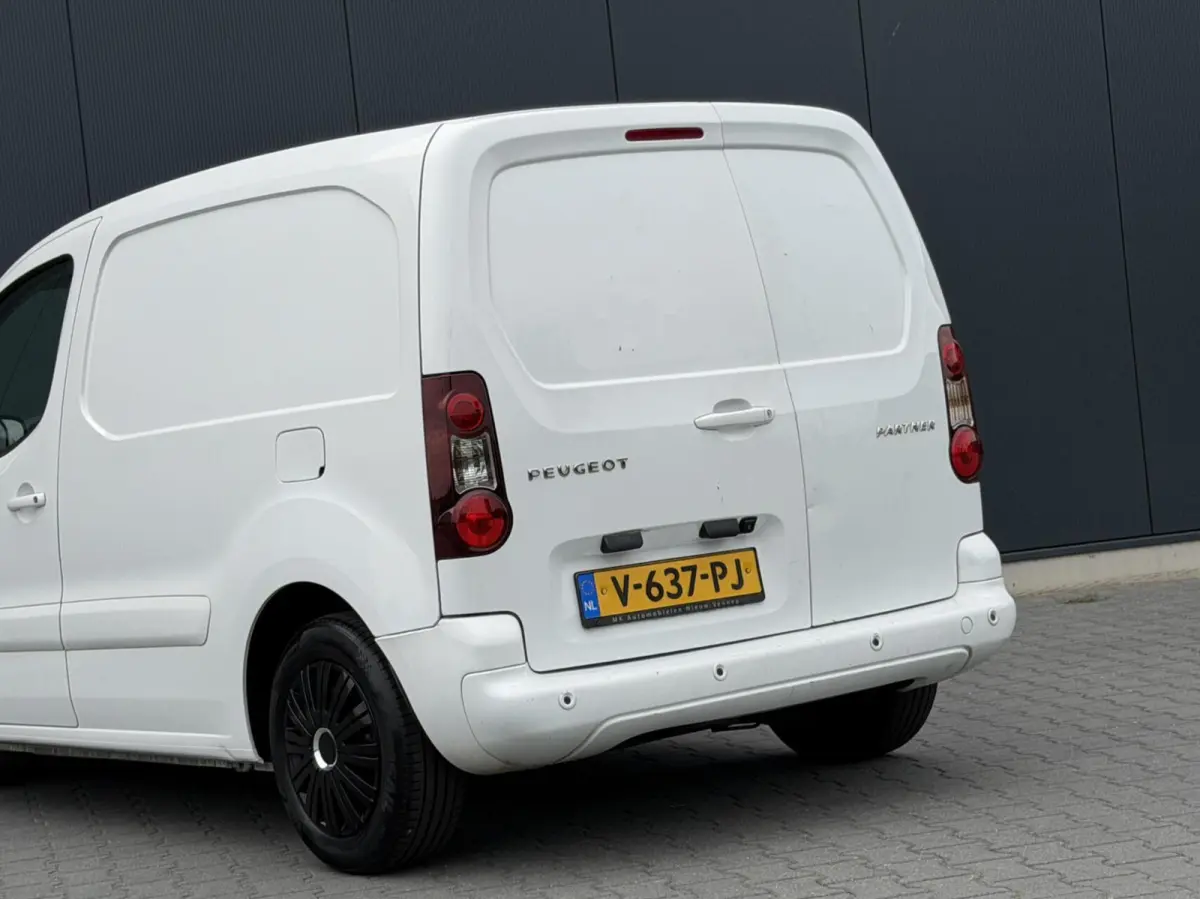 bestel 120 1.6 BlueHDi Automaat - Led - 2e Eigenaar