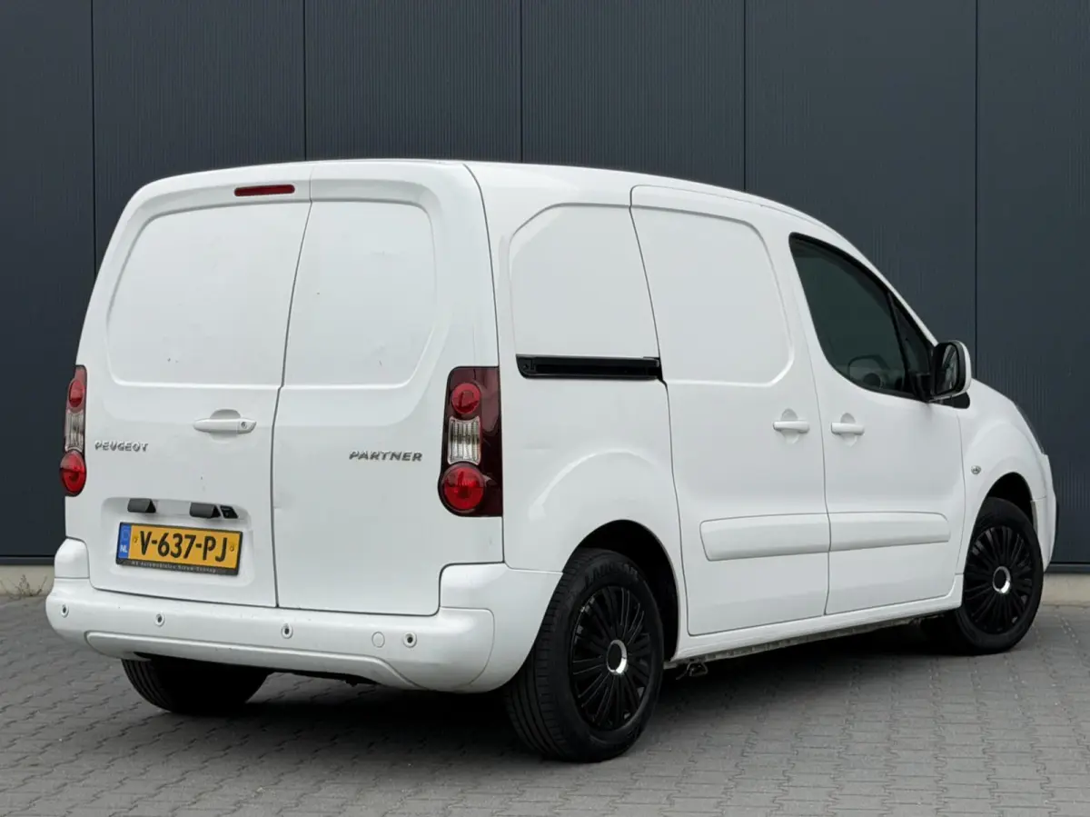 bestel 120 1.6 BlueHDi Automaat - Led - 2e Eigenaar