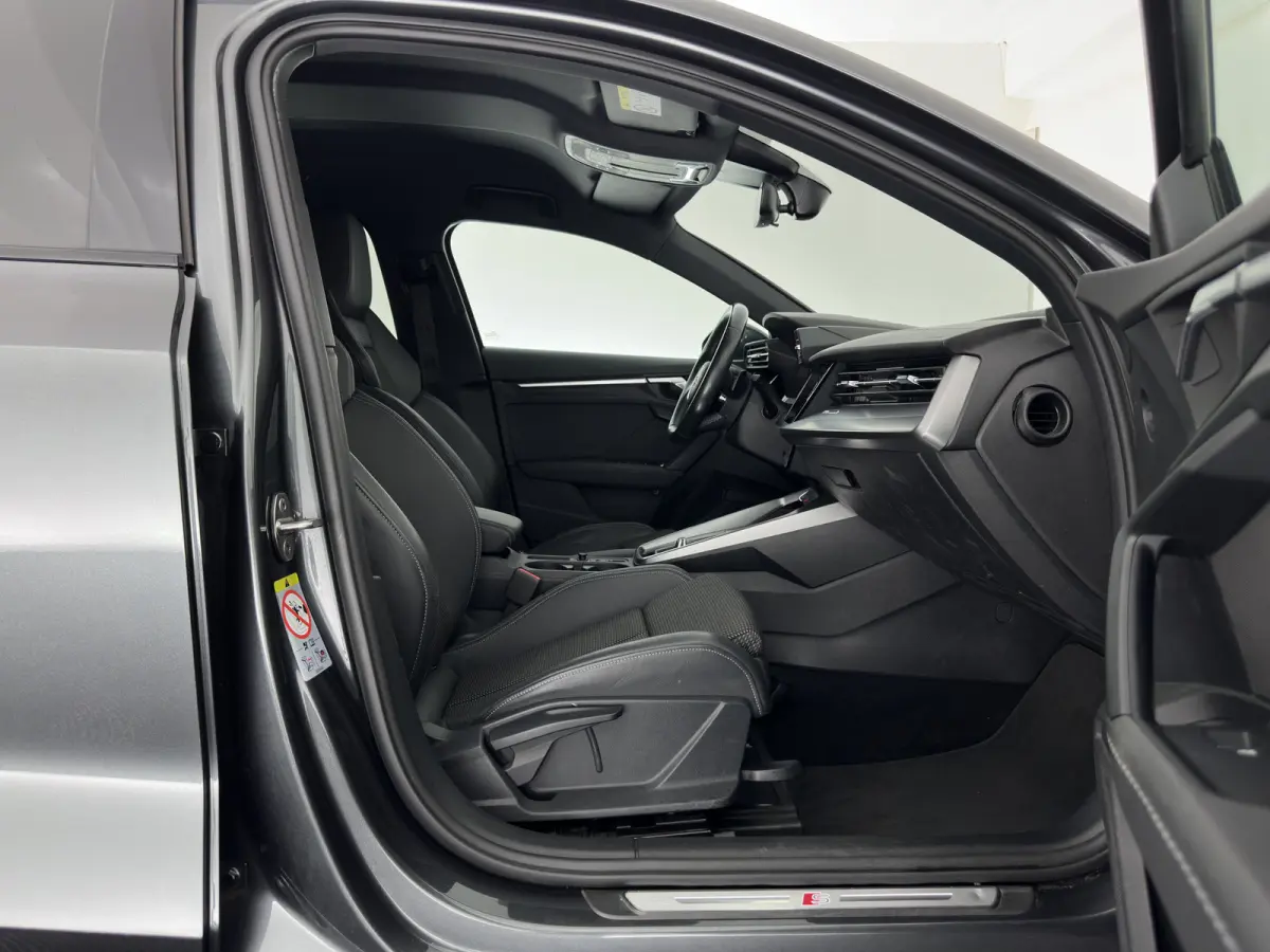 35 TFSI S edition (INCL-BTW)  *AUT | 1/2 LEATHER | MATRIX-LED | HEATED-SPORTSEATS | CRUISE | CAMERA | DIGI-COCKPIT | NAVI-FULLMAP | PRIVACY-GLASS | AMBIENT-LIGHT | ECC | PDC | 18''ALU*