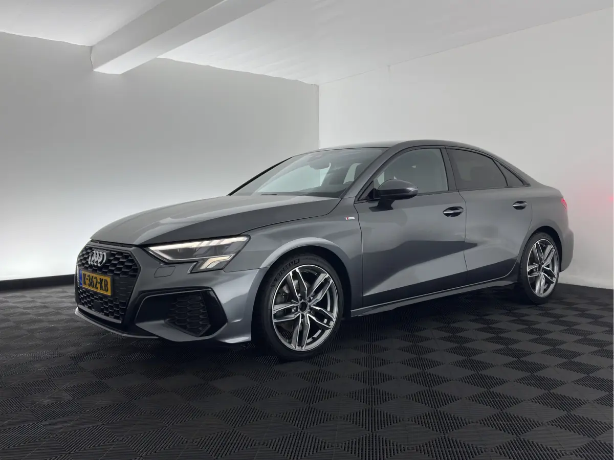 35 TFSI S edition (INCL-BTW)  *AUT | 1/2 LEATHER | MATRIX-LED | HEATED-SPORTSEATS | CRUISE | CAMERA | DIGI-COCKPIT | NAVI-FULLMAP | PRIVACY-GLASS | AMBIENT-LIGHT | ECC | PDC | 18''ALU*