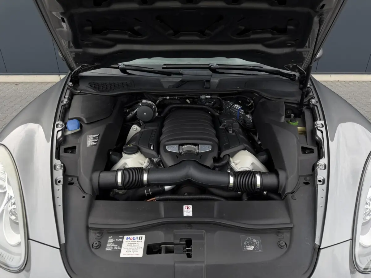 4.8 S ''144DKM'' Schuifdak - Sportchrono - Leder Dashboard