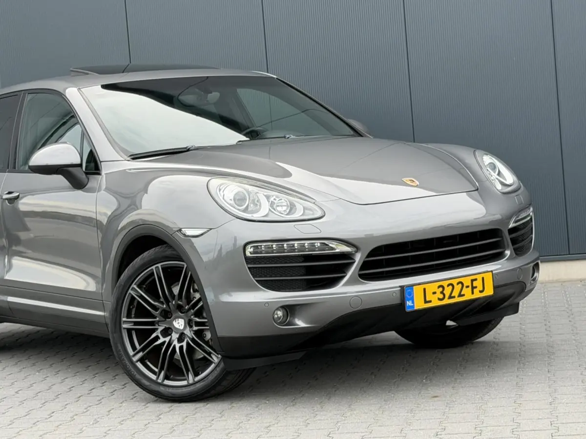 4.8 S ''144DKM'' Schuifdak - Sportchrono - Leder Dashboard