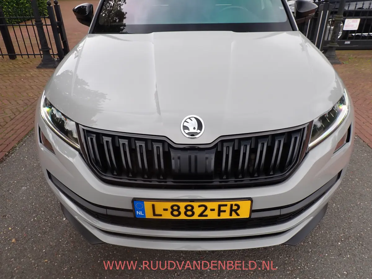 1.5 TSI SPORTLINE 7-PERS / TREKHAAK / CARPLAY / CAMERA / KEYLESS / MEMORY