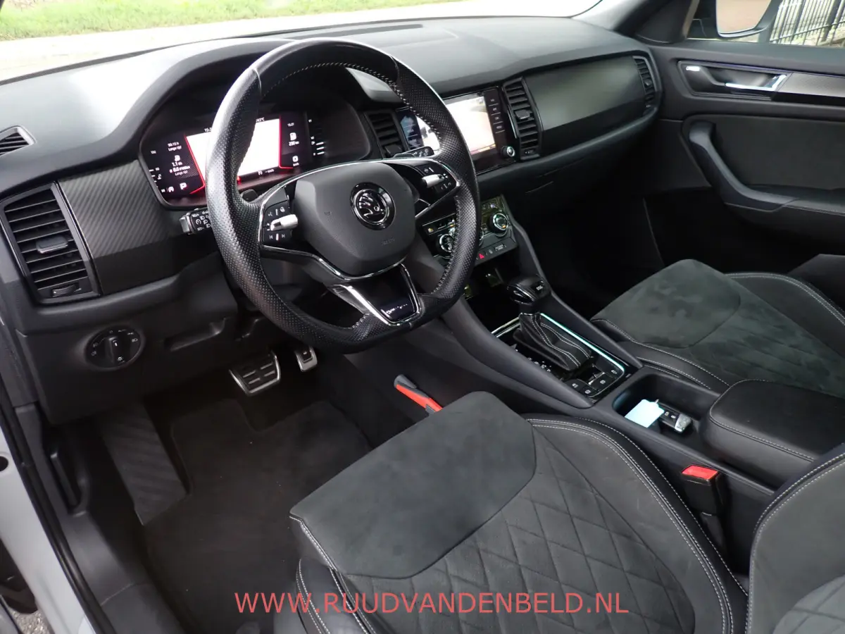 1.5 TSI SPORTLINE 7-PERS / TREKHAAK / CARPLAY / CAMERA / KEYLESS / MEMORY