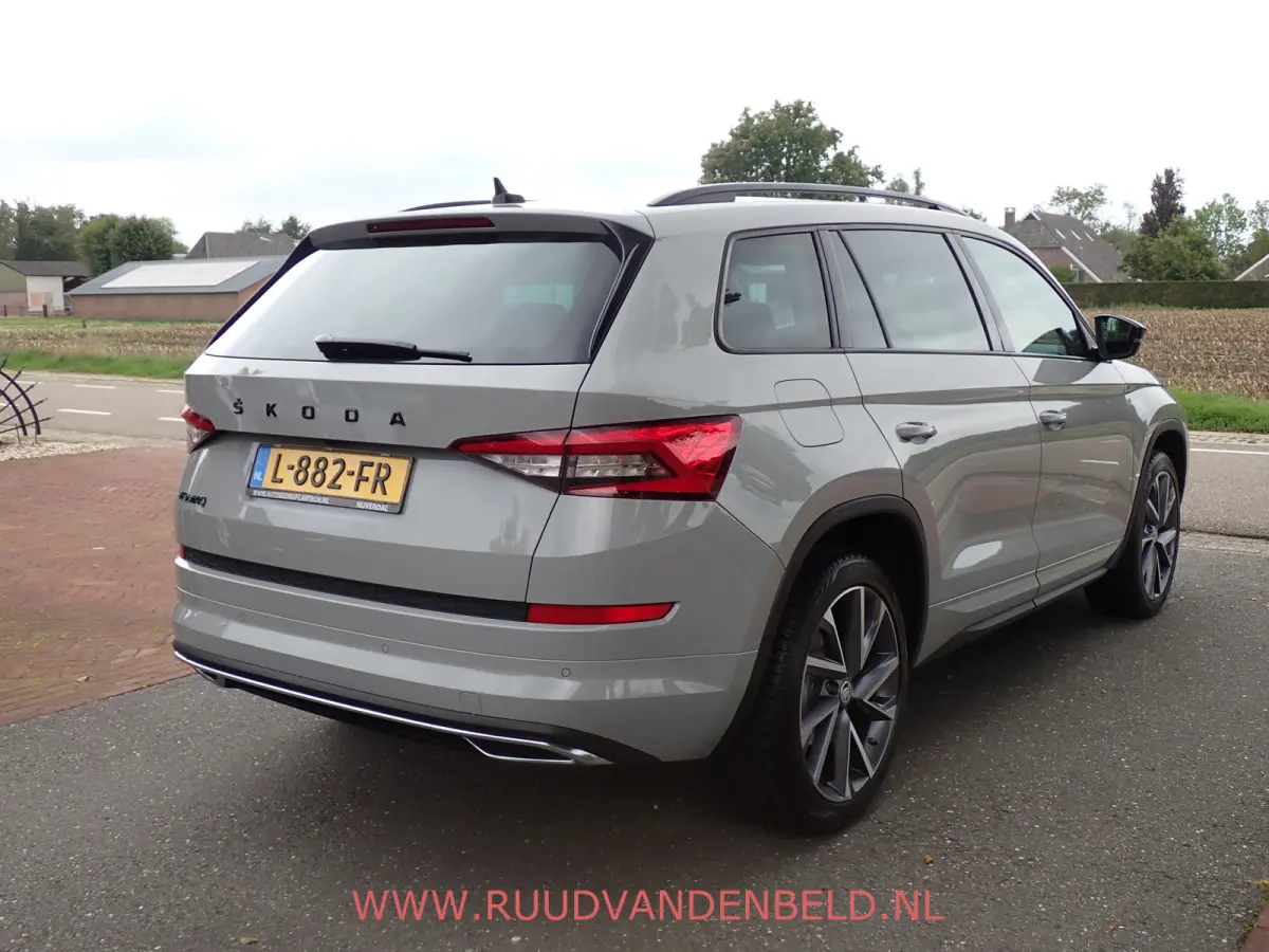 1.5 TSI SPORTLINE 7-PERS / TREKHAAK / CARPLAY / CAMERA / KEYLESS / MEMORY