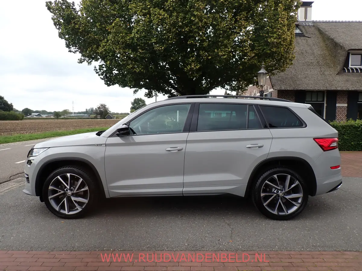 1.5 TSI SPORTLINE 7-PERS / TREKHAAK / CARPLAY / CAMERA / KEYLESS / MEMORY