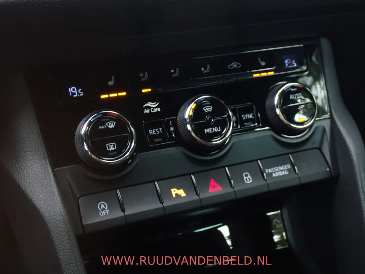1.5 TSI SPORTLINE 7-PERS / TREKHAAK / CARPLAY / CAMERA / KEYLESS / MEMORY