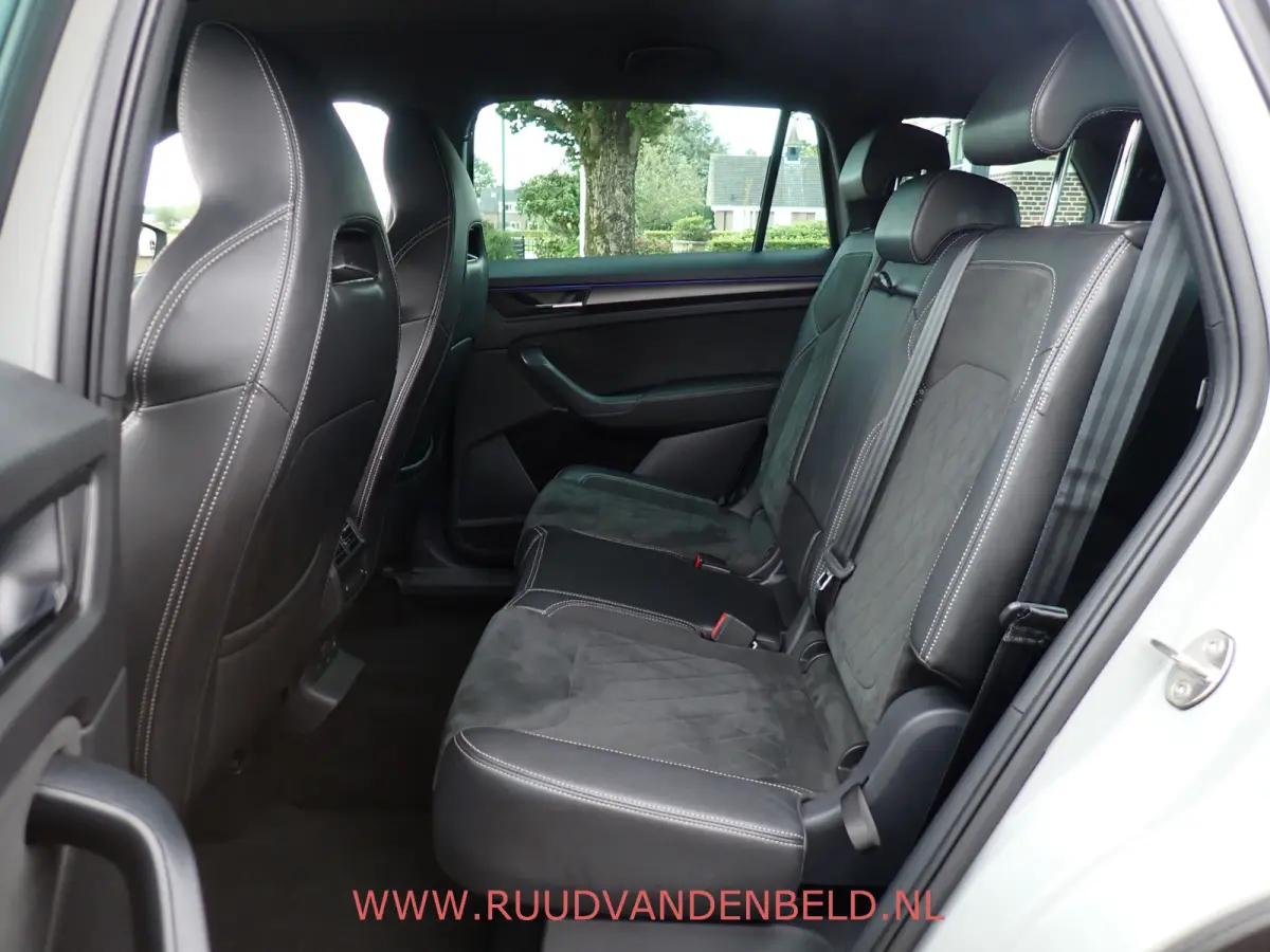1.5 TSI SPORTLINE 7-PERS / TREKHAAK / CARPLAY / CAMERA / KEYLESS / MEMORY