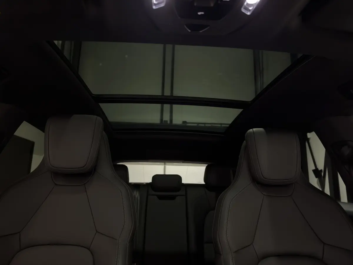 4 100 kWh | Panoramadak | Bose audio | Luxe Leder