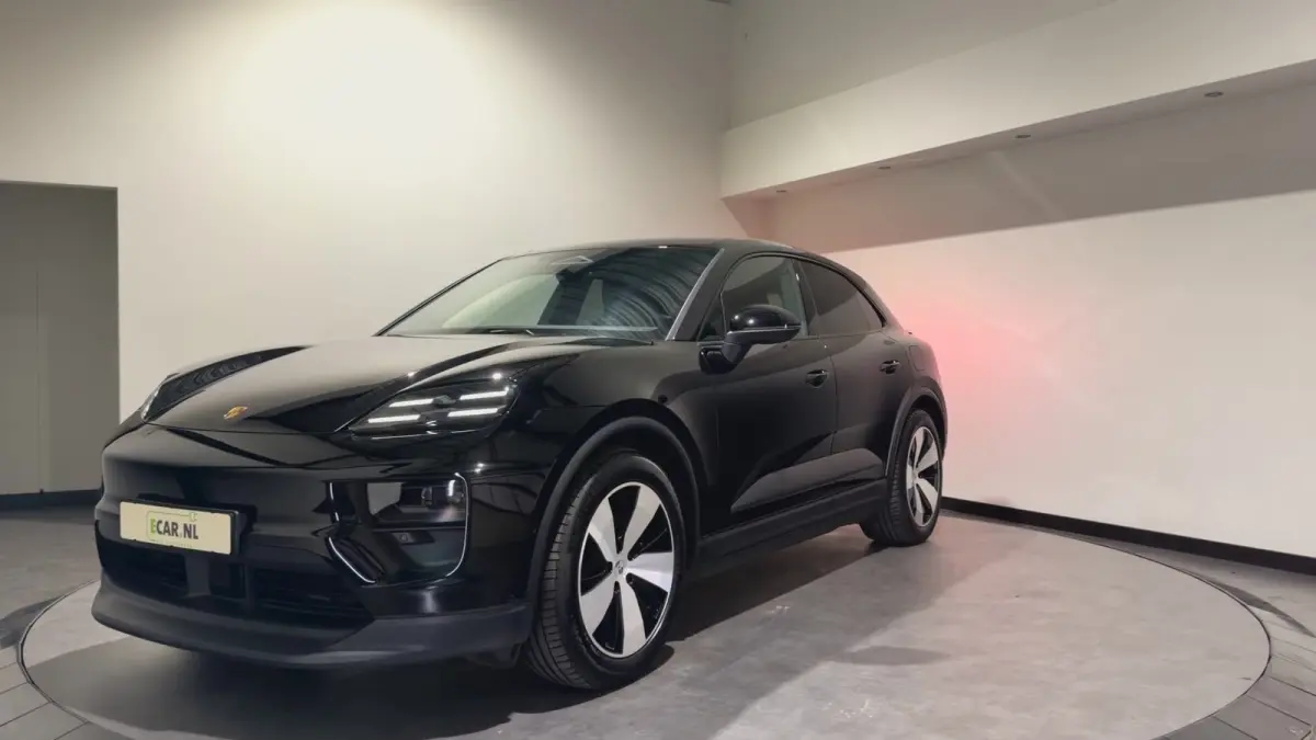 4 100 kWh | Panoramadak | Bose audio | Luxe Leder