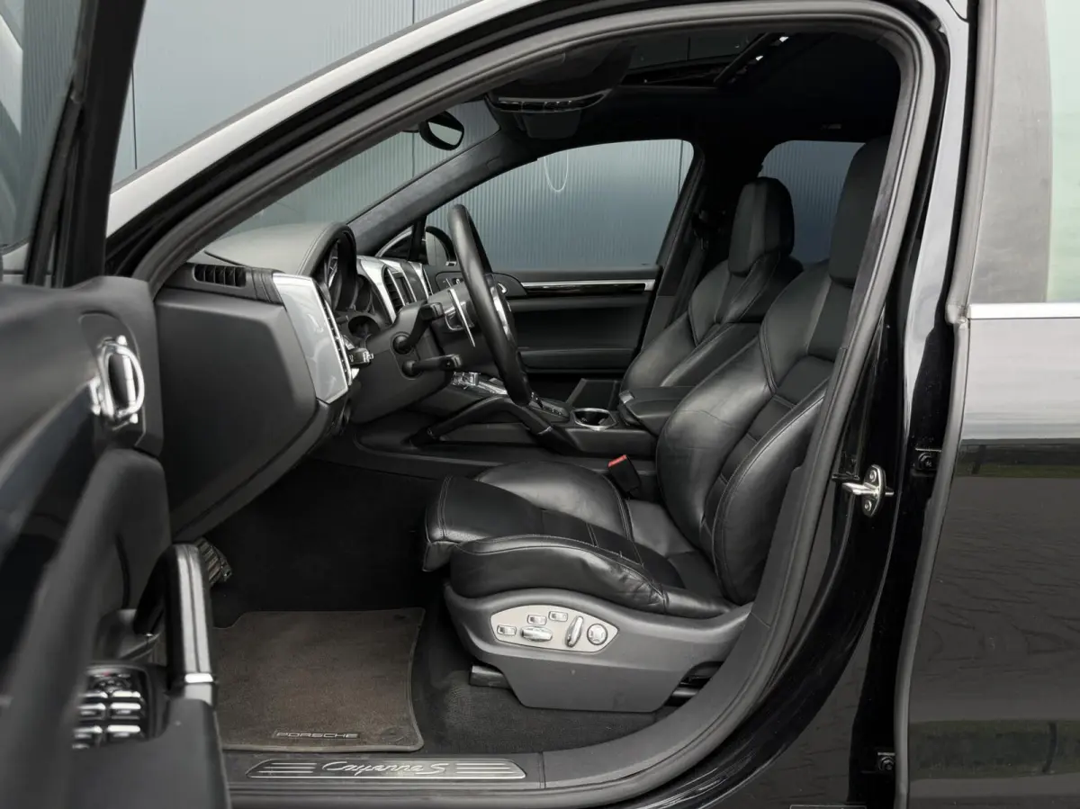 3.0 S Hybrid Schuifdak - Adaptief - Sportstoelen - Xenon