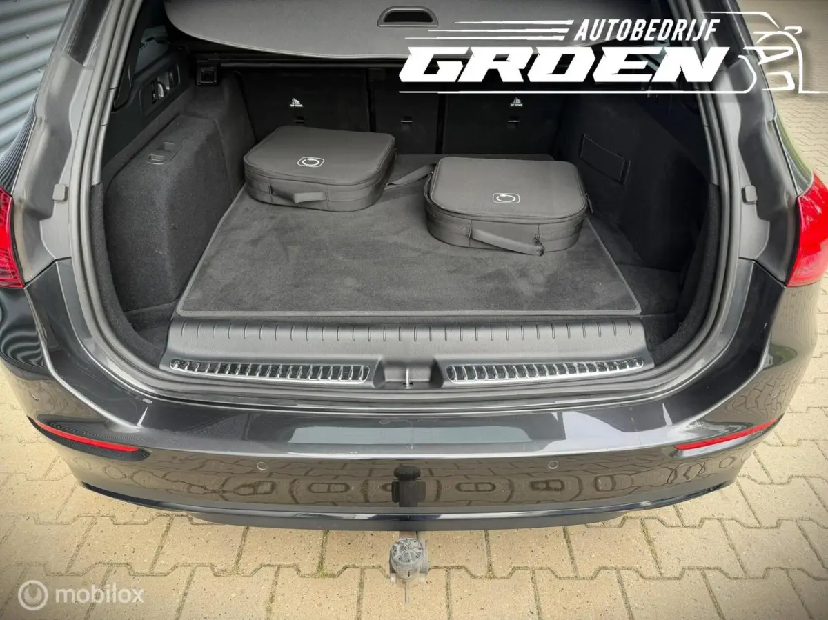 300 e Luxury PHEV 313PK