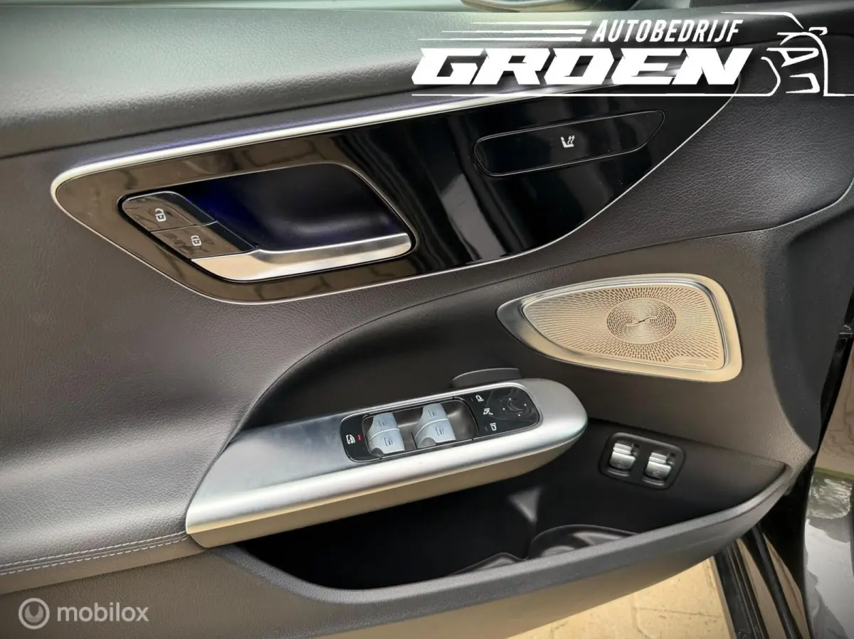 300 e Luxury PHEV 313PK