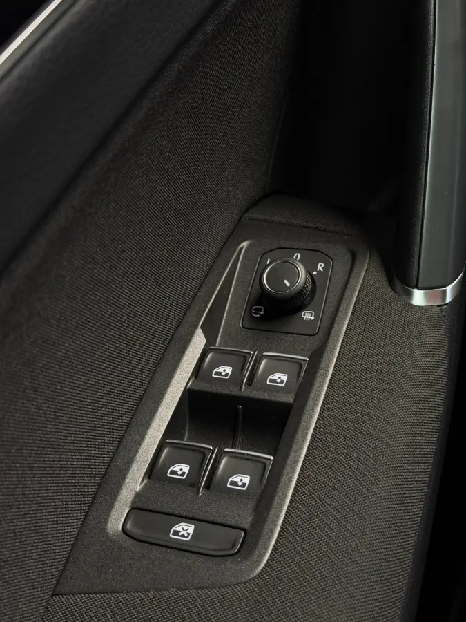 1.4 TSI R-Line 5p CarPlay Trekhaak