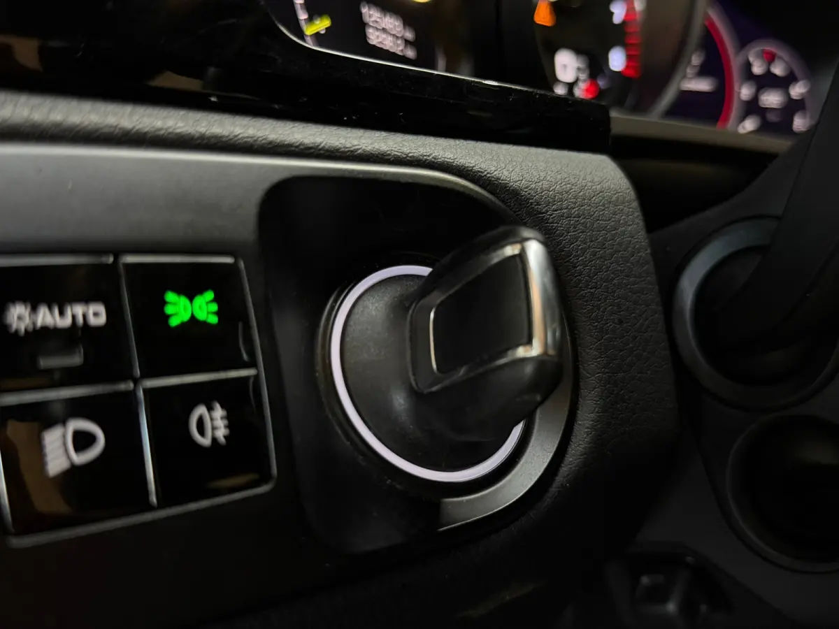 3.0 E-Hybrid PANO|BOSE|SOFTCLOSE|SPORTUITLAAT|KEYLESS|360 CAMERA|TREKHAAK|BOSE|22 INCH|90%SOH|BOMVOL!