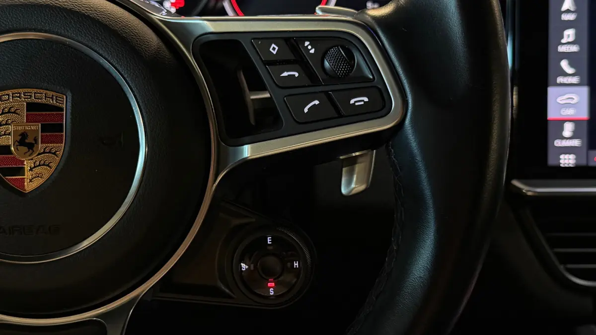 3.0 E-Hybrid PANO|BOSE|SOFTCLOSE|SPORTUITLAAT|KEYLESS|360 CAMERA|TREKHAAK|BOSE|22 INCH|90%SOH|BOMVOL!