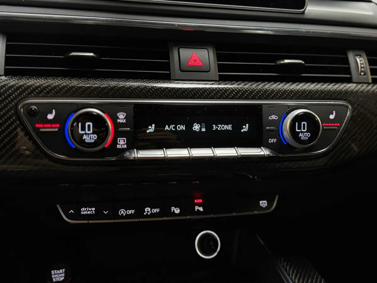 2.9 TFSI RS 4 quattro PANO|B&O|HuD|360 CAMERA|DYNAMIC|MATRIX|MEMORY|KEYLESS|20 INCH|450PK|SFEERVERLICHTING|BOMVOL!