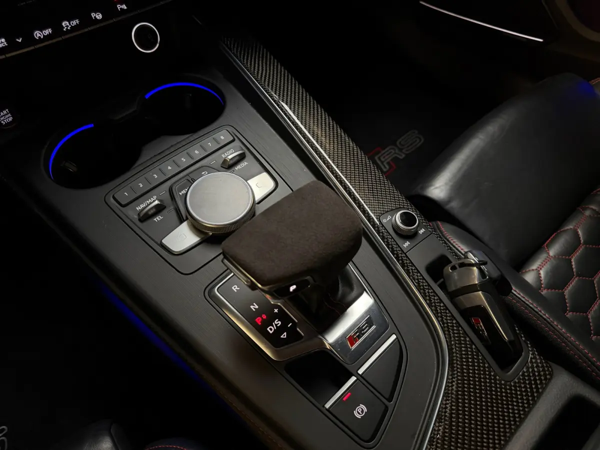 2.9 TFSI RS 4 quattro PANO|B&O|HuD|360 CAMERA|DYNAMIC|MATRIX|MEMORY|KEYLESS|20 INCH|450PK|SFEERVERLICHTING|BOMVOL!