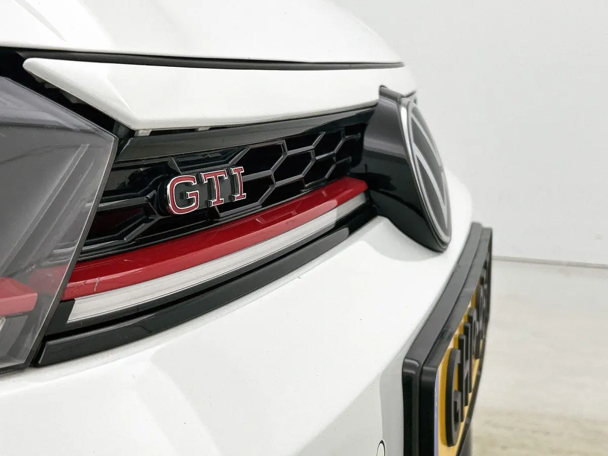 2.0 TSI GTI | 207 PK | Automaat | Apple Carplay / Android Auto | Stoelverwarming | Adaptieve Cruise Control | Parkeersensoren |
