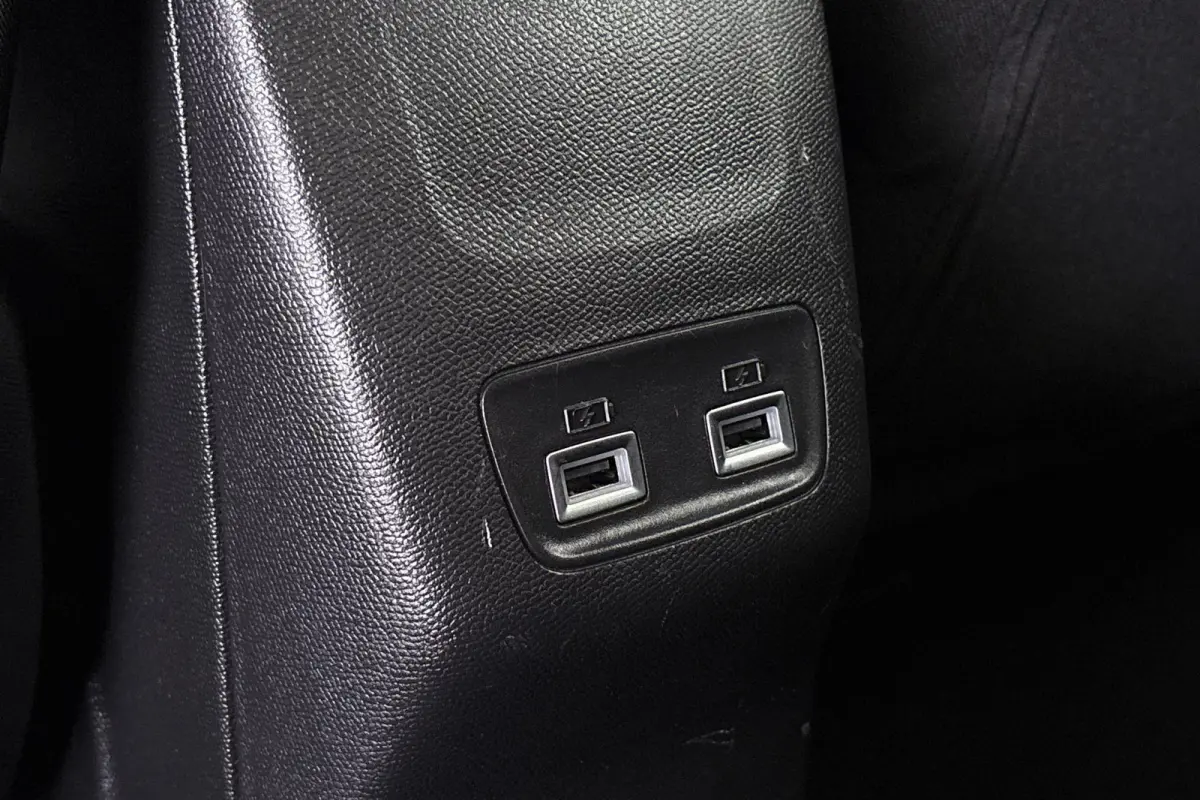 EV Active 50 kWh Apple CarPlay Airco