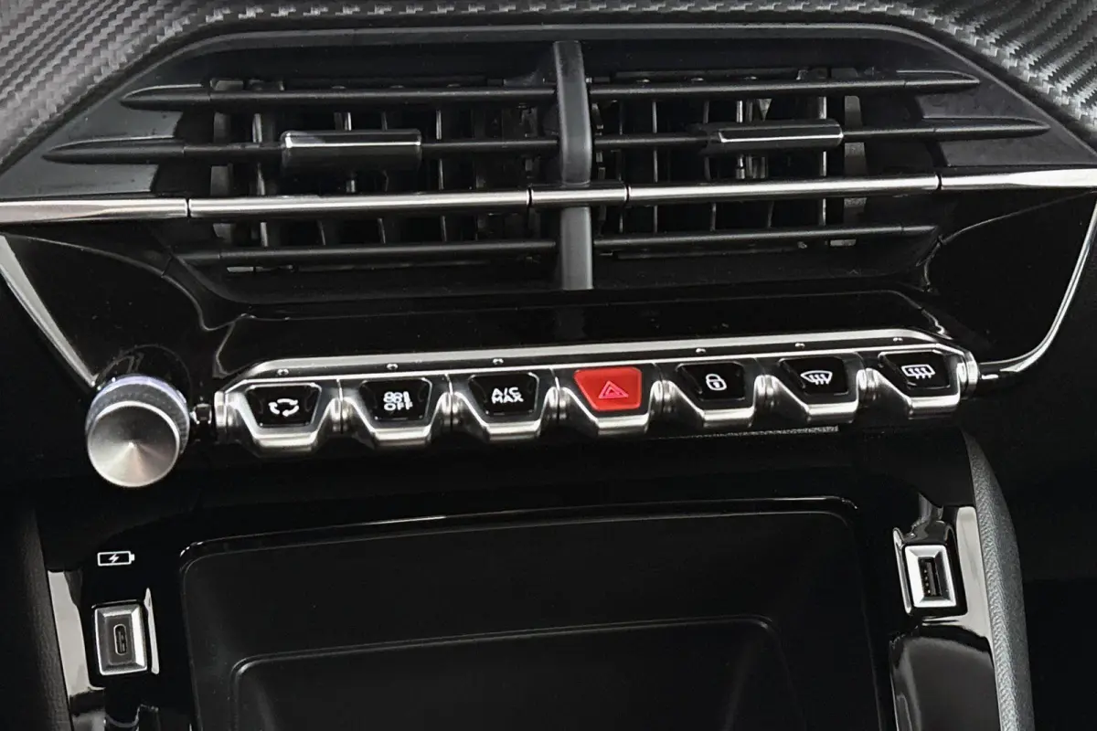 EV Active 50 kWh Apple CarPlay Airco