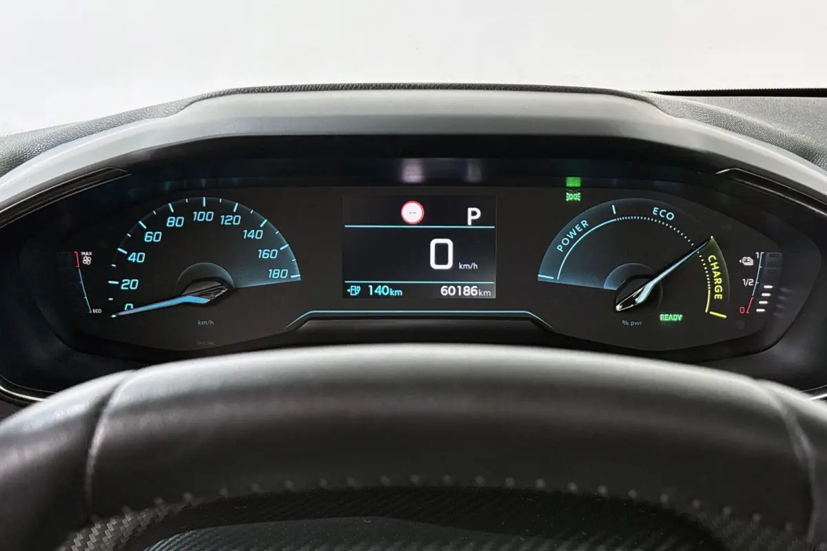 EV Active 50 kWh Apple CarPlay Airco