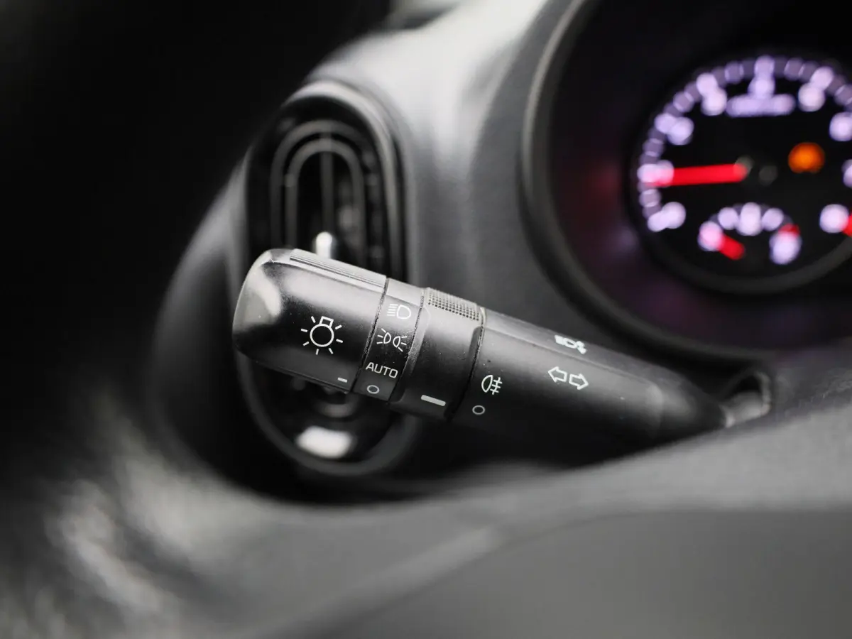 1.0 DPi ComfortLine | Automaat | Airconditioning | Bluetooth | Elektrische Ramen |