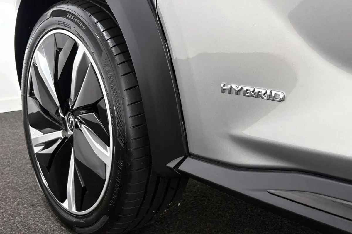 1.6 Hybrid N-Design Automaat Trekhaak Stoelverwarming Keyless