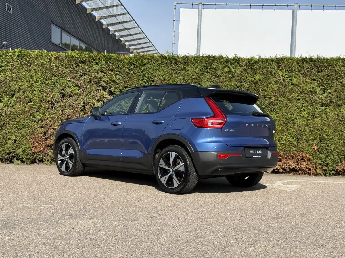 P8 AWD R-Design