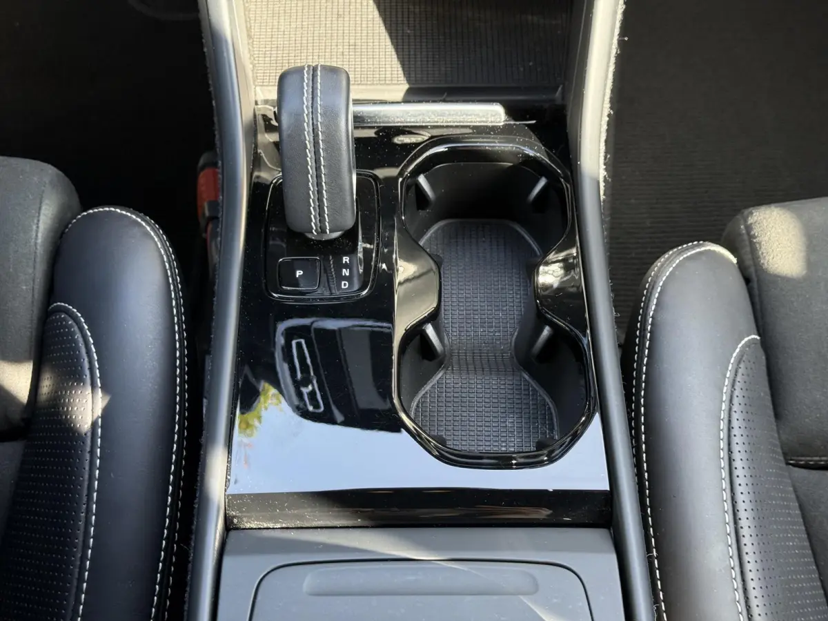 P8 AWD R-Design