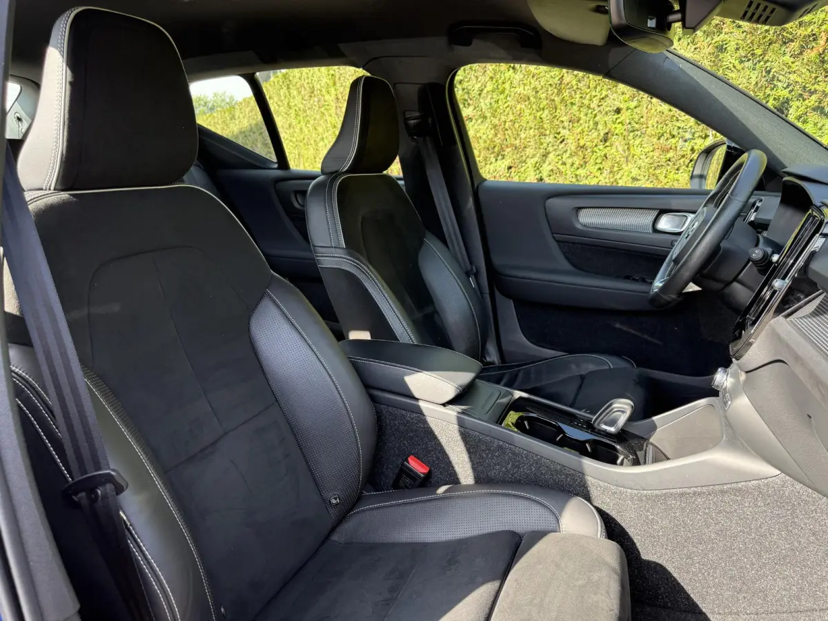 P8 AWD R-Design