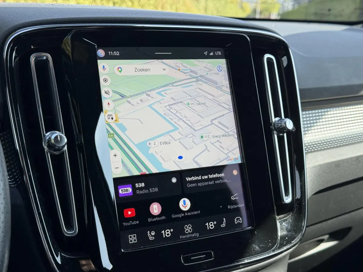 P8 AWD R-Design