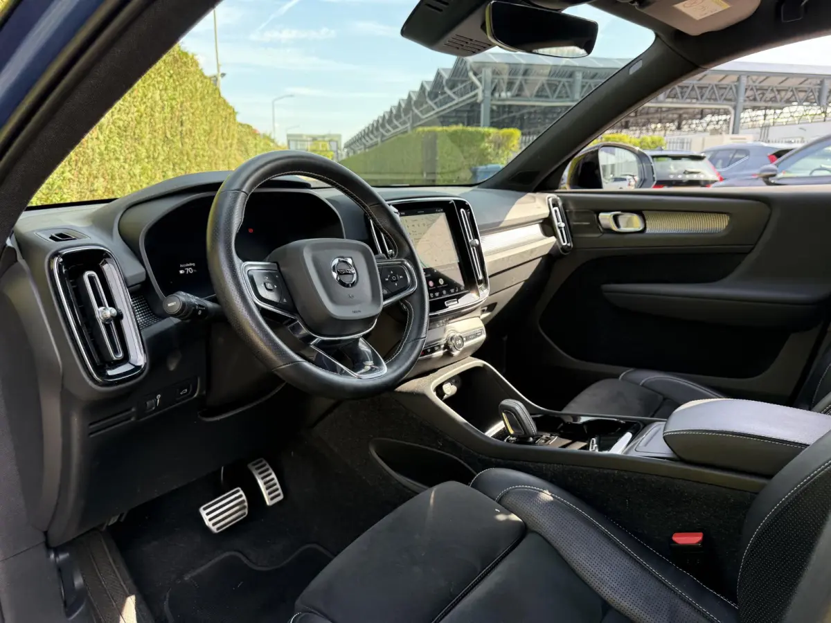 P8 AWD R-Design