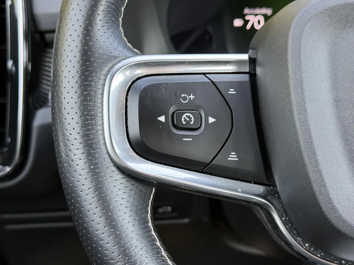 P8 AWD R-Design