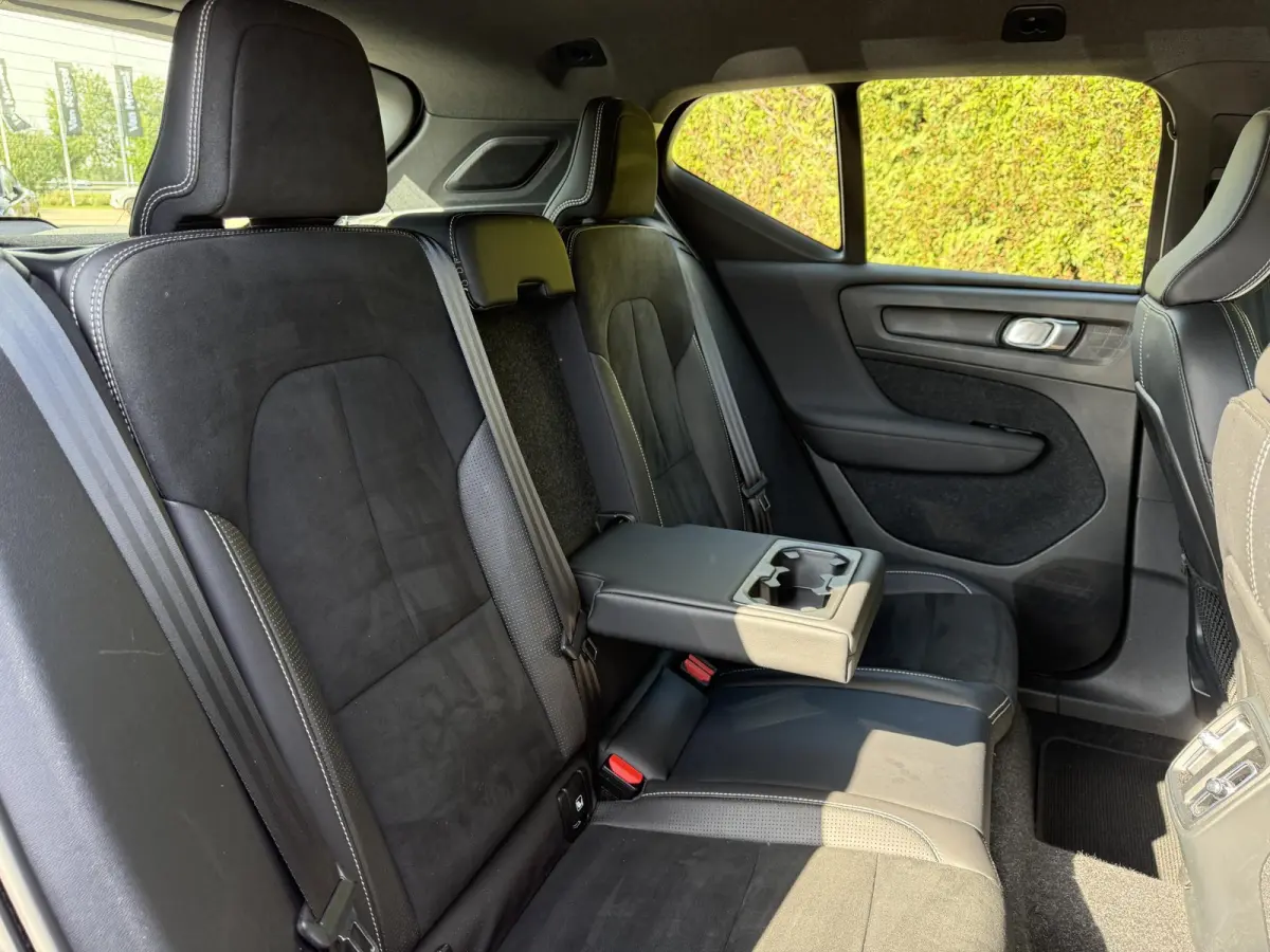P8 AWD R-Design