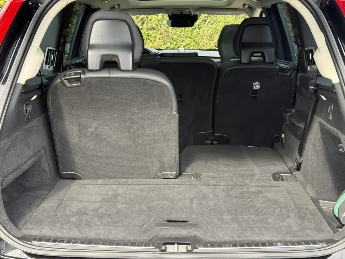 T8 Recharge AWD Inscription B&W Audio Luchtvering